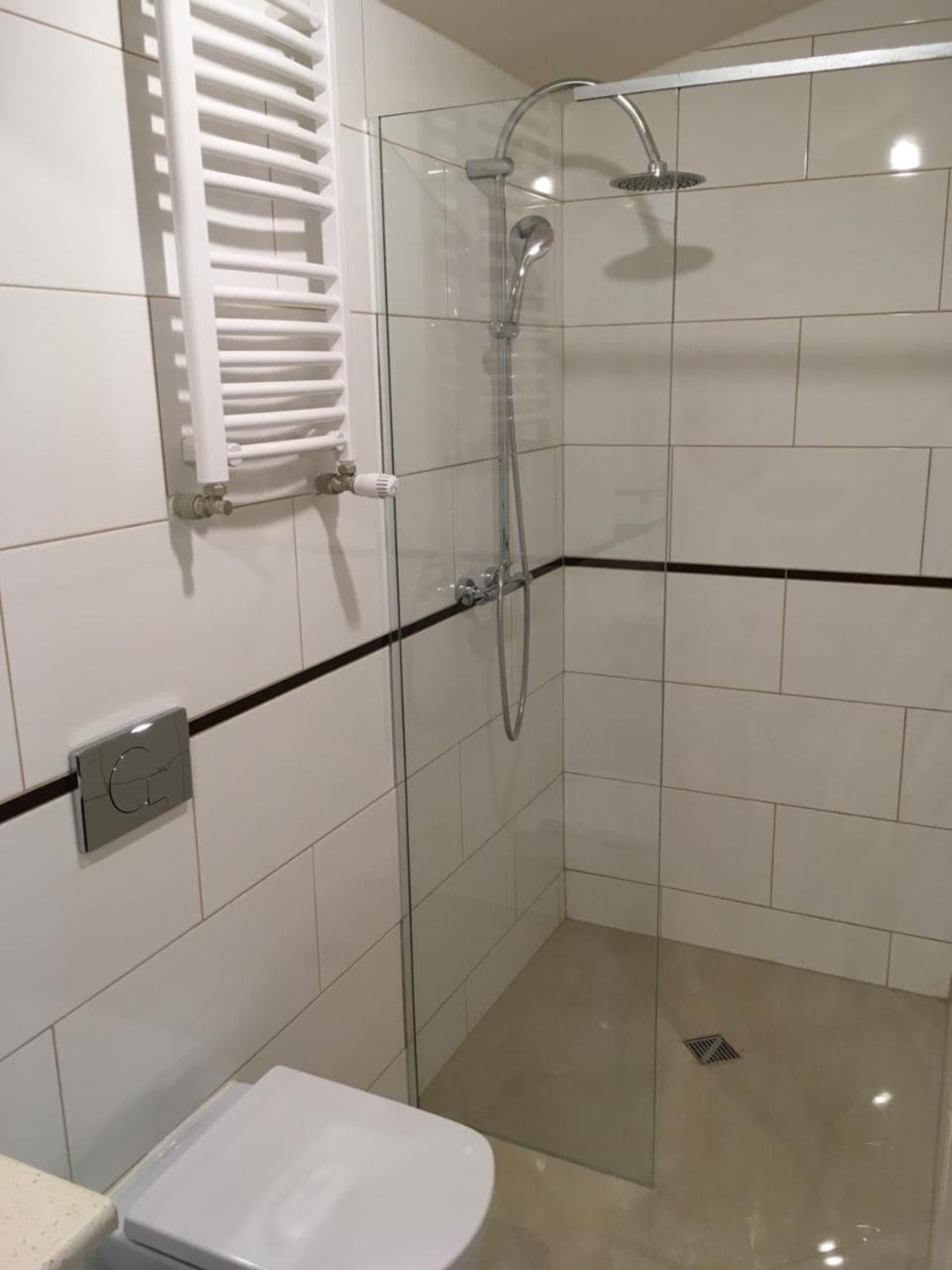 דירות ורשה Apart Modra 92A מראה חיצוני תמונה